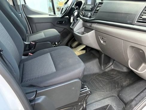 Certified 2025 Ford Transit 250 Low Roof w/ Exterior Upgrade Package RWD image 24