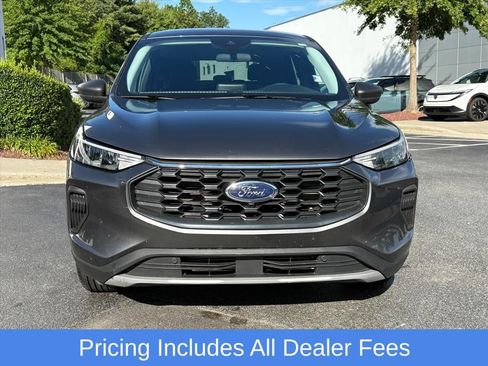 Used 2025 Ford Escape Active AWD/4WD image 3