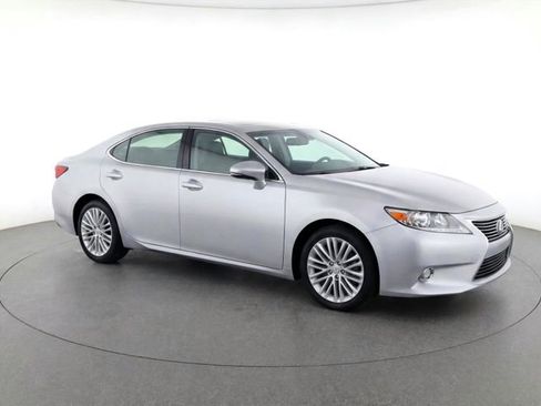 Used 2014 Lexus ES 350 w/ Luxury Package image 44
