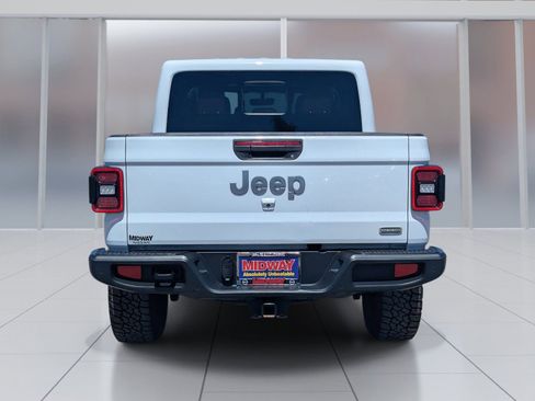 Used 2020 Jeep Gladiator Overland AWD/4WD image 4
