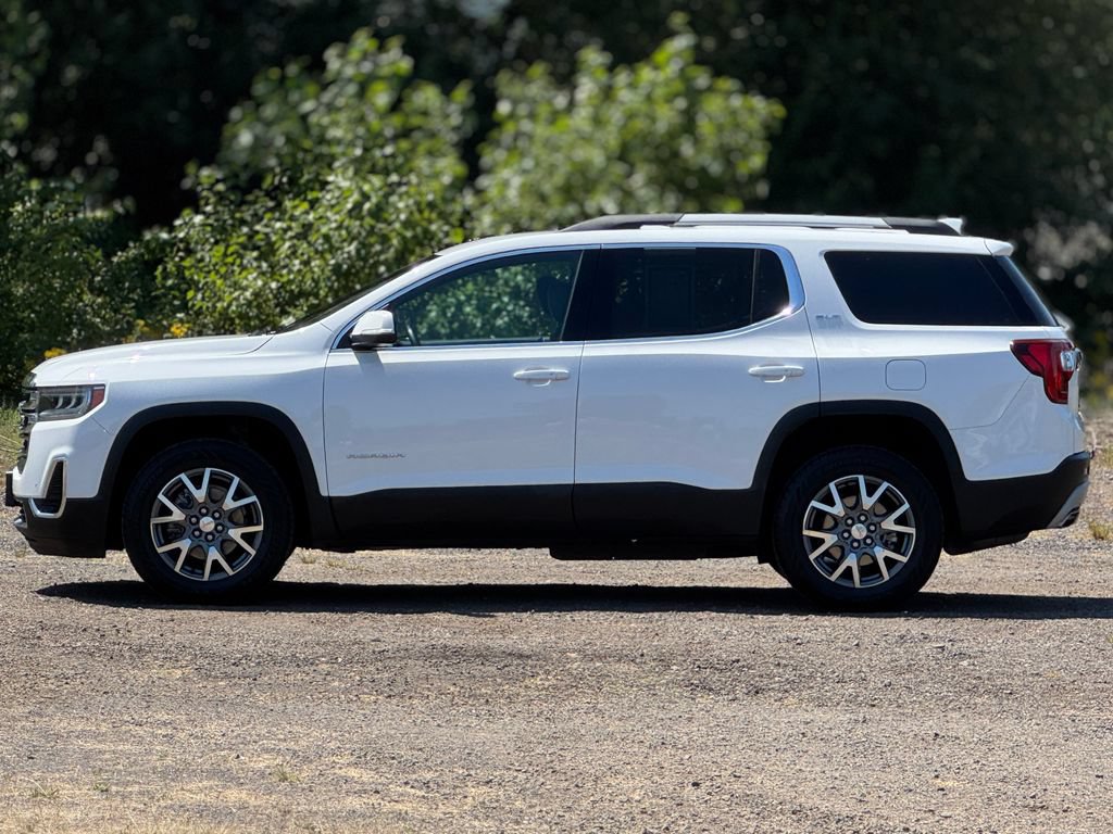 Used 2023 GMC Acadia SLT AWD/4WD image 4