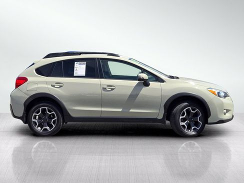 Used 2015 Subaru Crosstrek 2.0i Limited w/ Popular Package #2 AWD/4WD image 3