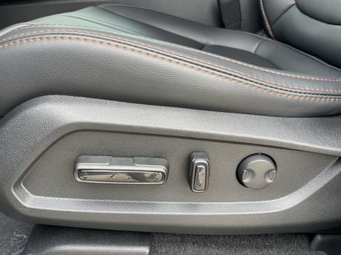 Certified 2025 Honda Pilot TrailSport image 28