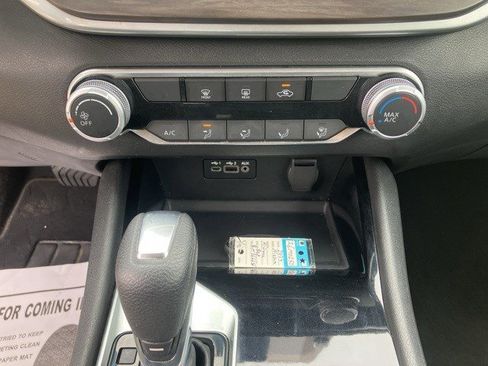 Used 2024 Nissan Altima 2.5 SV image 18