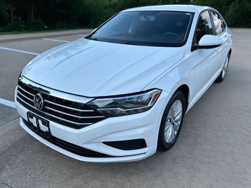 Used 2019 Volkswagen Jetta S FWD image 2