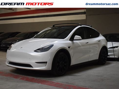 Used 2021 Tesla Model Y Long Range AWD/4WD image 1