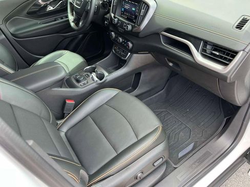 Certified 2024 GMC Terrain AT4 w/ Tech Package AWD/4WD image 22
