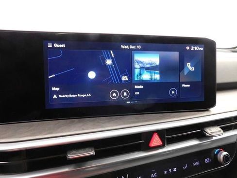 Used 2025 Kia Sorento SX image 41