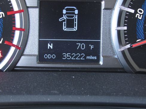 Used 2019 Toyota 4Runner TRD Off-Road image 28