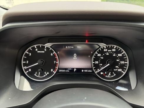 Used 2023 Nissan Rogue SL AWD/4WD image 36