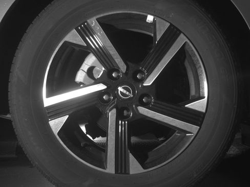 Used 2025 Nissan Sentra SV FWD image 15