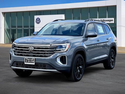 New 2026 Volkswagen Atlas SE FWD image 4