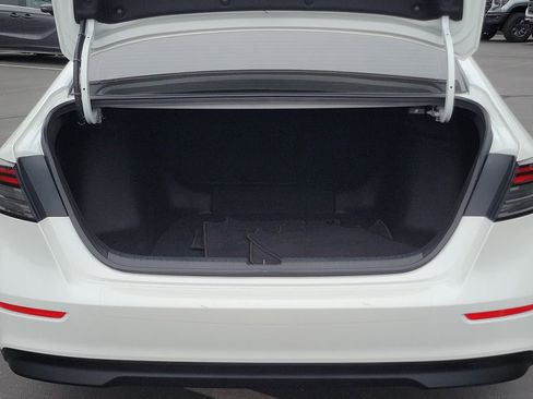 Certified 2024 Honda Accord LX image 9