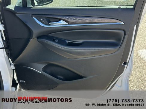 Used 2024 Buick Enclave Avenir image 28