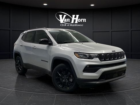 New 2026 Jeep Compass Latitude w/ Quick Order Package 29K AWD/4WD image 42