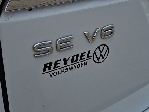 Certified 2022 Volkswagen Atlas SE w/ Panoramic Sunroof Package AWD/4WD image 29