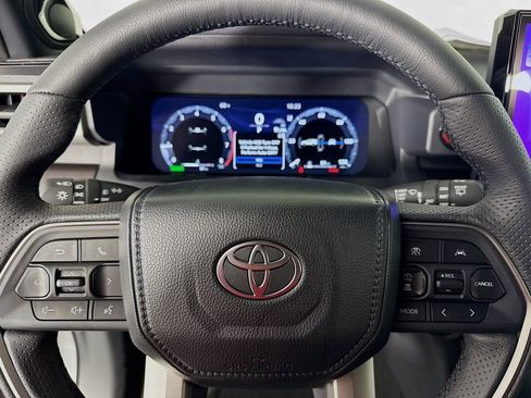New 2025 Toyota 4Runner TRD Off-Road Premium image 15