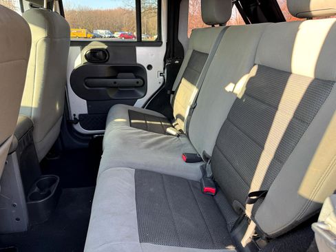 Used 2008 Jeep Wrangler Unlimited X image 34