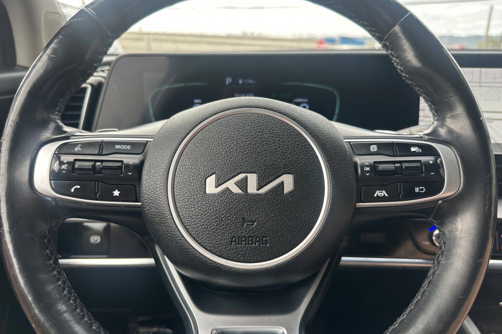 Used 2023 Kia Sportage EX AWD/4WD image 24