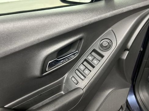 Certified 2019 Chevrolet Trax LS w/ Tint and Cruise Package FWD image 21