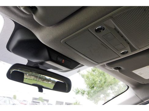 Certified 2025 Nissan Kicks SR FWD image 24