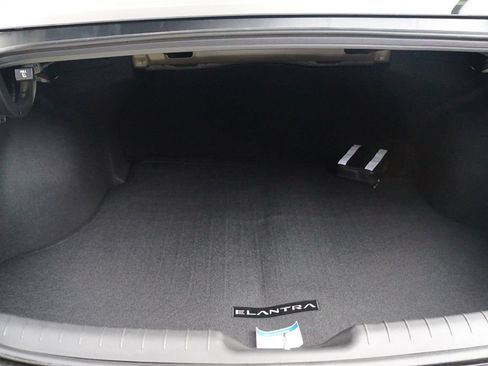New 2026 Hyundai Elantra Sport FWD image 21
