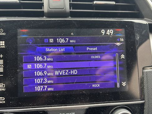 Used 2018 Honda Civic EX-T image 6