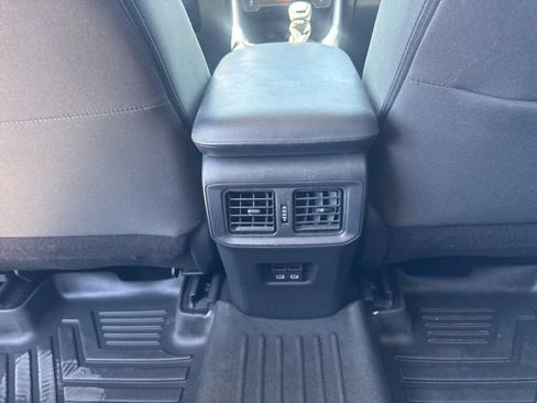 Used 2023 Toyota RAV4 XLE FWD image 20