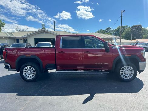 Used 2020 GMC Sierra 2500 SLE w/ SLE Value Package; AWD/4WD image 4