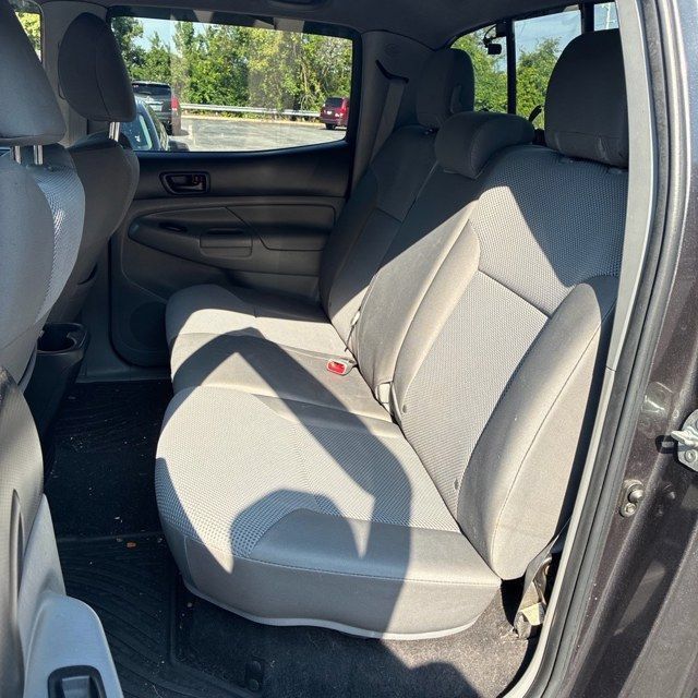 Used 2013 Toyota Tacoma 4x4 Double Cab w/ TRD Sport Pkg image 12