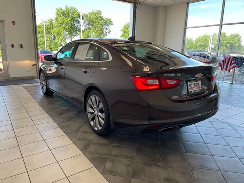 Used 2016 Chevrolet Malibu Premier w/ Driver Confidence Package II FWD image 8