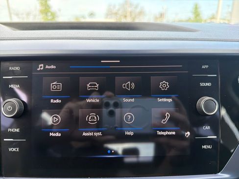 Used 2022 Volkswagen Taos SE image 34