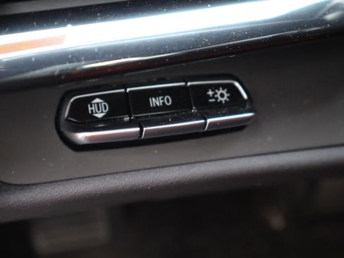 Used 2025 Chevrolet Corvette E-Ray w/ Stealth Interior Trim Package AWD/4WD image 18