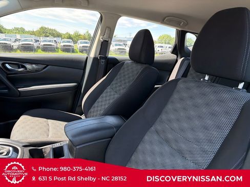 Certified 2019 Nissan Rogue Sport SV w/ Technology Package FWD image 14