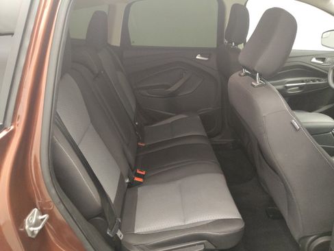 Used 2018 Ford Escape SE FWD image 19
