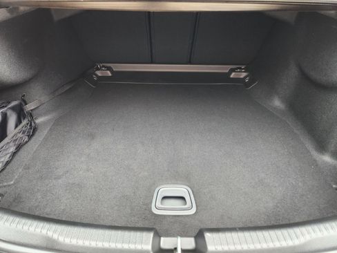 Used 2025 Mercedes-Benz C 300 Sedan image 25