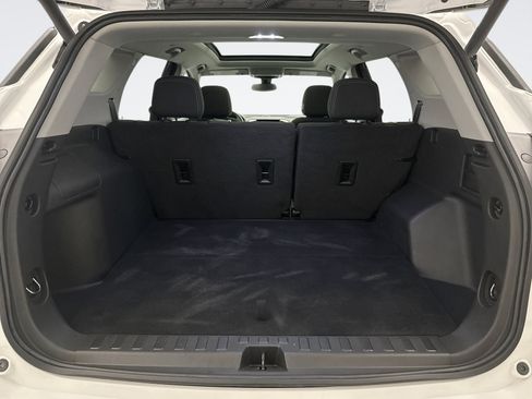 Used 2023 GMC Terrain SLE w/ Driver Convenience Package AWD/4WD image 20