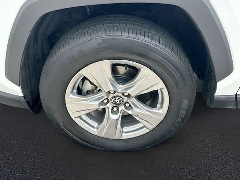 Used 2024 Toyota RAV4 XLE FWD image 29