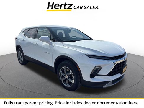 Used 2025 Chevrolet Blazer LT FWD image 1