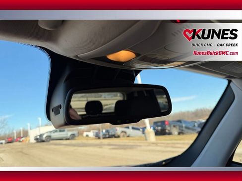 Used 2021 Jeep Renegade Latitude w/ Convenience Group image 21