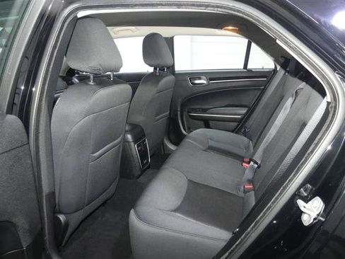 Used 2023 Chrysler 300 Touring w/ Sport Appearance Package RWD image 26