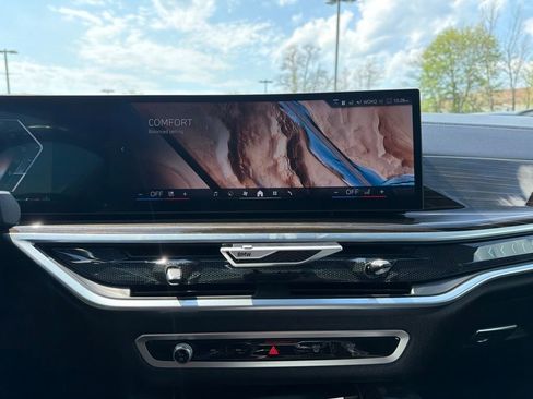 Used 2024 BMW X6 xDrive40i AWD/4WD image 30