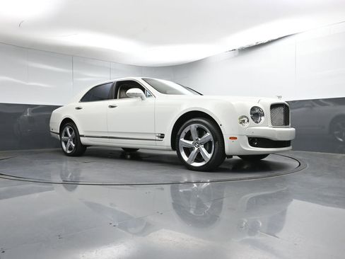 Used 2016 Bentley Mulsanne Speed image 33