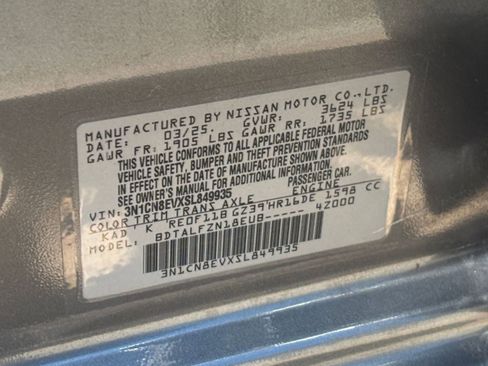 Used 2025 Nissan Versa SV FWD image 23