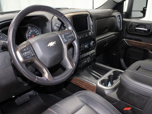 Used 2022 Chevrolet Silverado 3500 High Country image 23