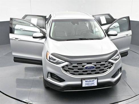 Used 2019 Ford Edge SEL w/ Equipment Group 201A AWD/4WD image 37
