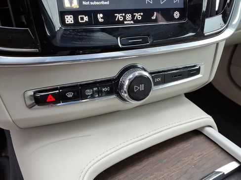 Used 2022 Volvo S90 B6 Inscription w/ Advanced Package image 12