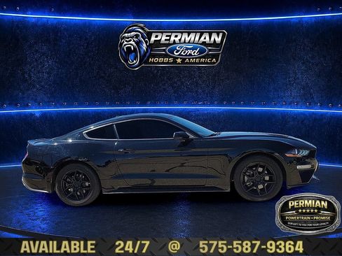 Used 2020 Ford Mustang Coupe RWD image 6