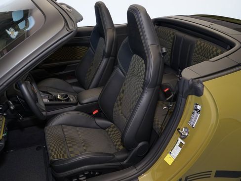 Used 2026 Porsche 911 Carrera 4 GTS image 10