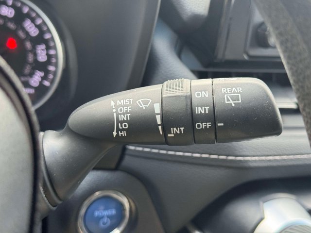 Used 2022 Toyota RAV4 XLE AWD/4WD image 28